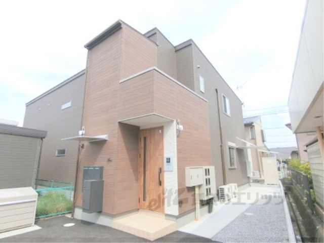 レオンの外観画像