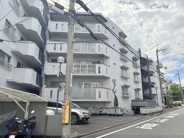 デラシオン御室の外観画像