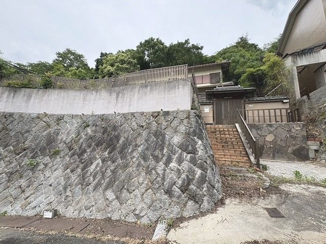 今熊野総山町1-15の外観画像