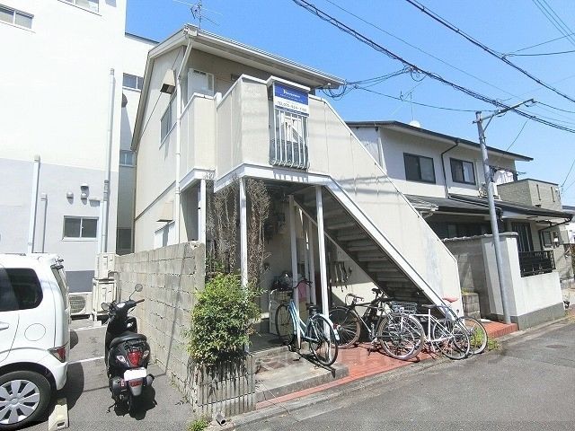 カームハウスの外観画像