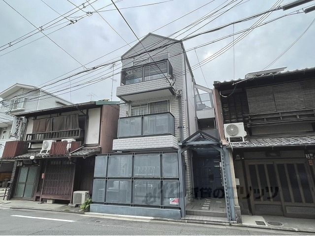 カタリナ館の外観画像