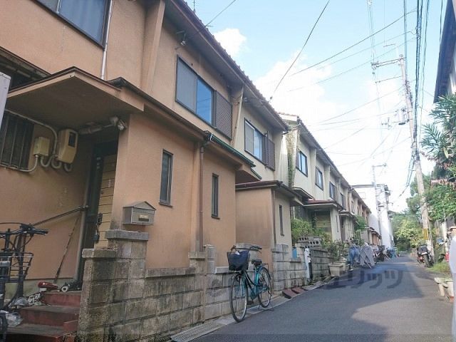 深草中ノ郷山町テラスハウスの外観画像