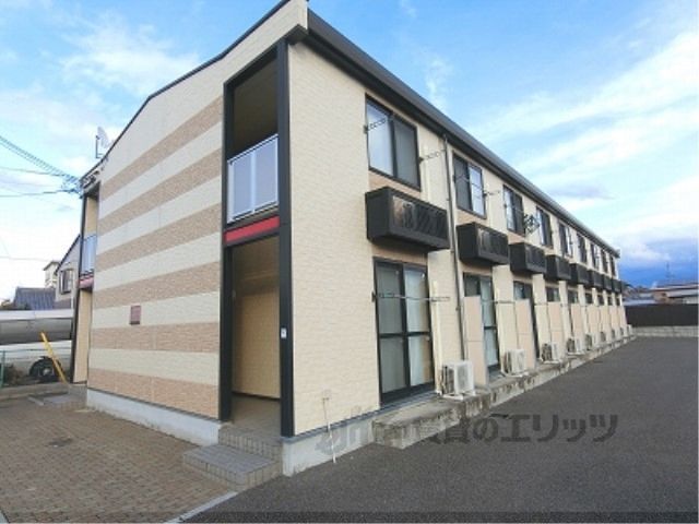 レオパレスプレマ ダーラの外観画像
