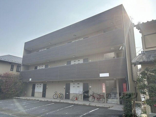 DOZENの外観画像