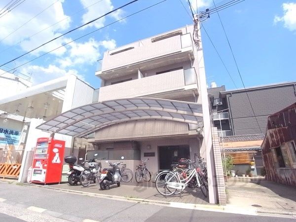 ルネッサンス・アンの外観画像