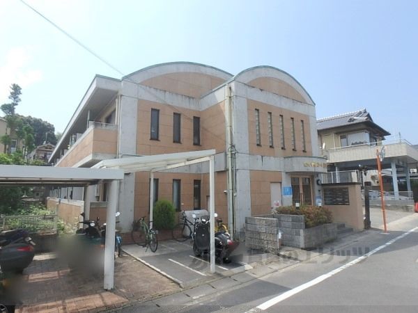 ロイヤルコート西賀茂の外観画像