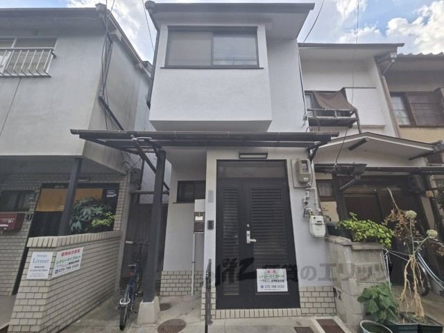 太秦安井北御所町5-79貸家の外観画像