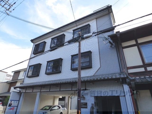 ハイツ八勘の外観画像