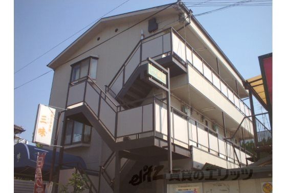 コーポ東山の外観画像