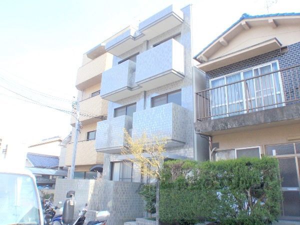 上野マンションの外観画像