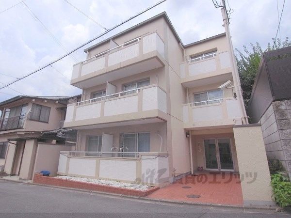 山本マンションの外観画像