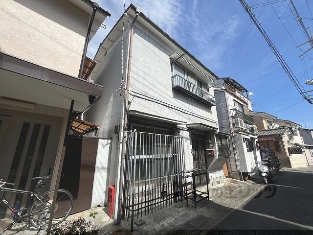 御陵荒巻町27-17戸建の外観画像