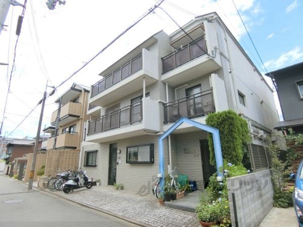 SUN GARDEN御所の外観画像