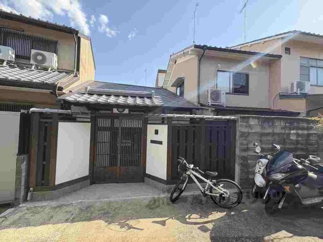 東今小路町744-28貸家の外観画像