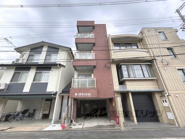 第一所マンションの外観画像