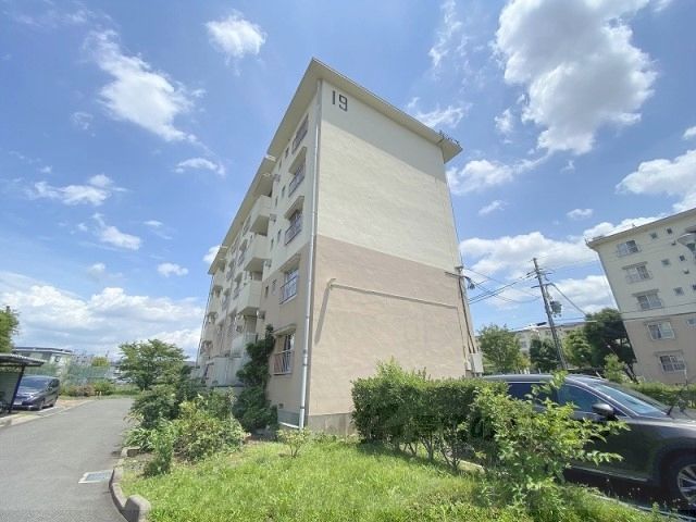 桜丘団地19号棟の外観画像