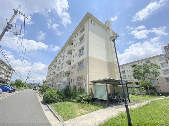 桜丘団地18号棟の外観画像