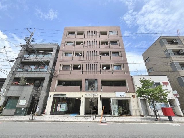 グランタック東山二条の外観画像