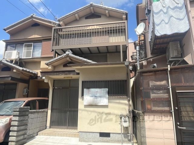 太秦多藪町14-240貸家の外観画像