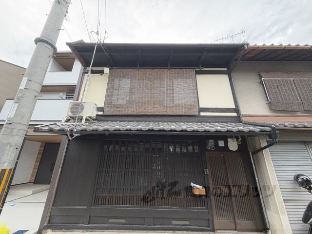 紫野南舟岡町8貸家の外観画像