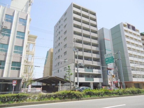 エスリード西大路駅前の外観画像