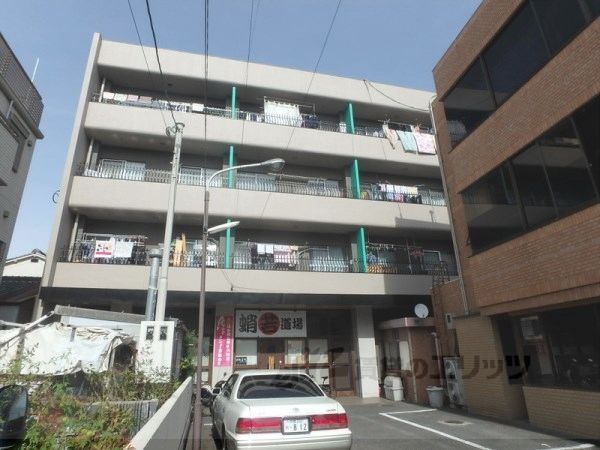 シャトー春日の外観画像