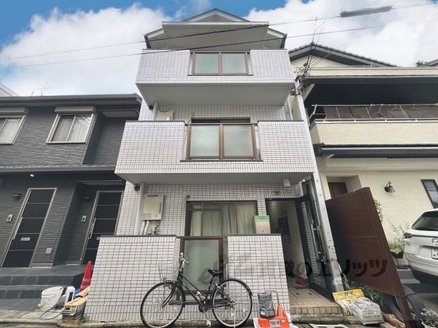 岡崎ハイツの外観画像