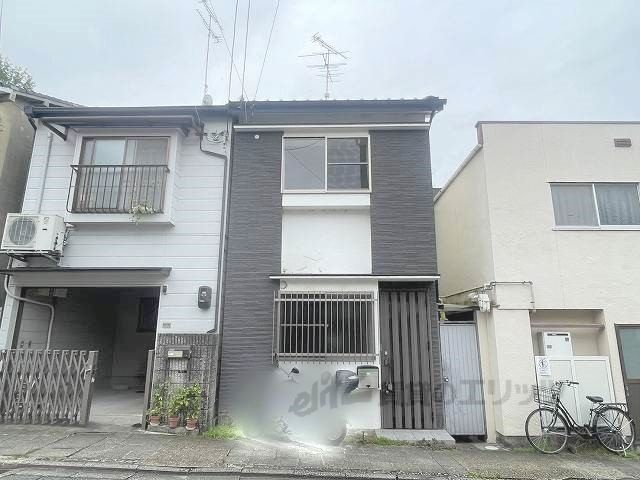 深草直違橋片町527-10貸家の外観画像