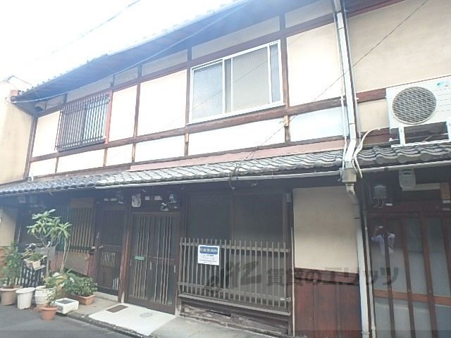 朱雀宝蔵町101-21貸家の外観画像