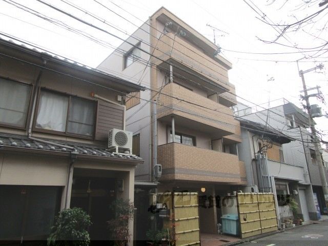 セリーヌヴィラの外観画像