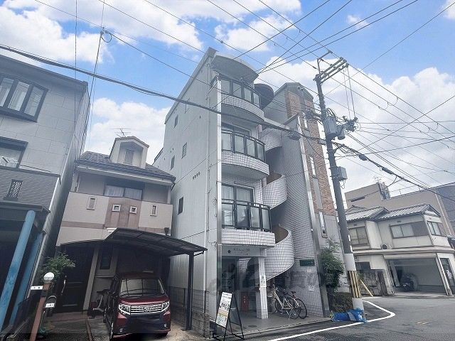 シャトレ一条の外観画像