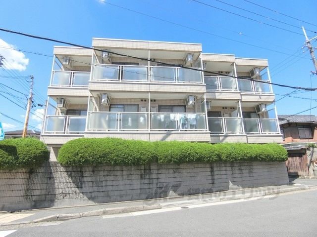 コーポ出町柳の外観画像