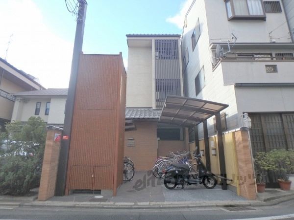 プレミアム四条大宮の外観画像
