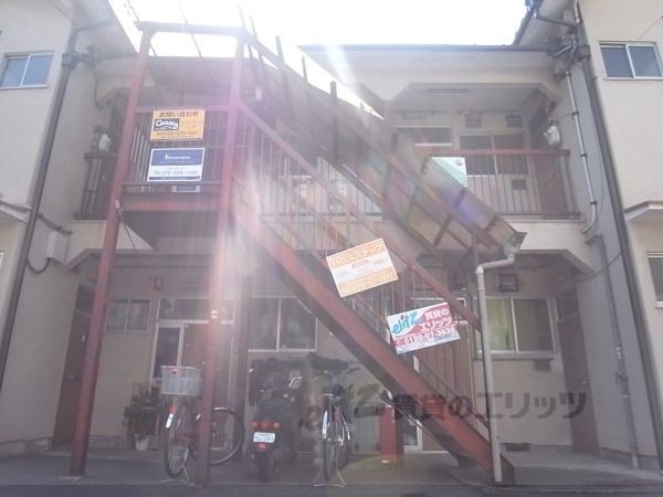 柳本荘の外観画像