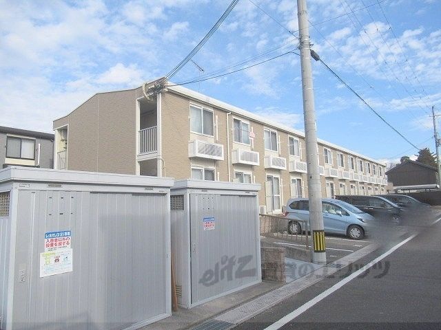 レオパレスアーネストの外観画像