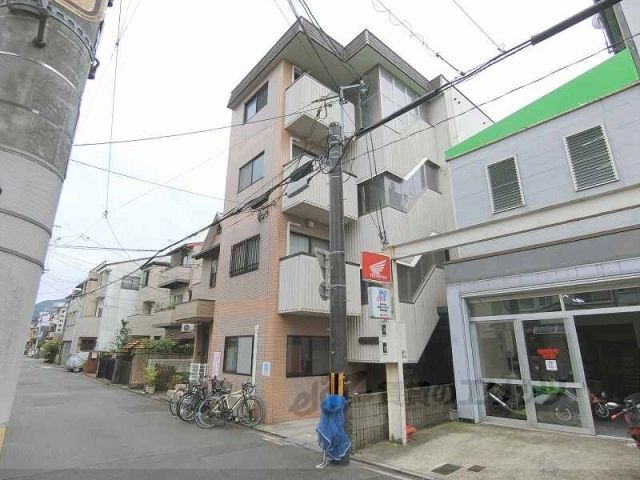 クレストハイツの外観画像