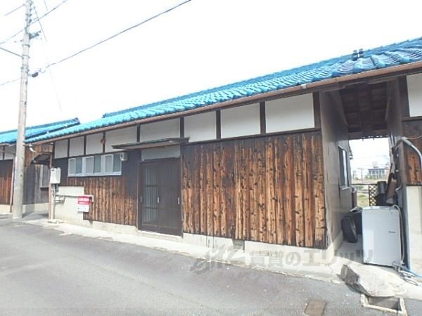 苗鹿1丁目6-9貸家(中)の外観画像