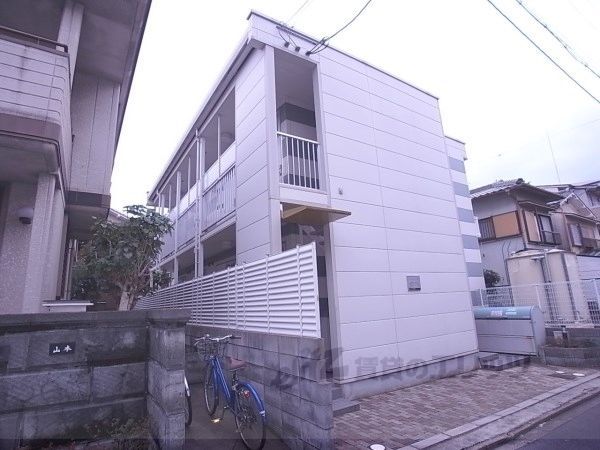 レオパレス墨染の外観画像
