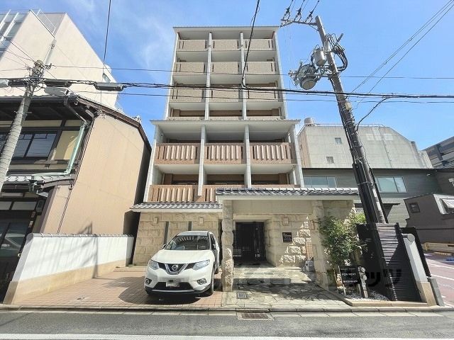 プレサンス京都四条烏丸クロスの外観画像