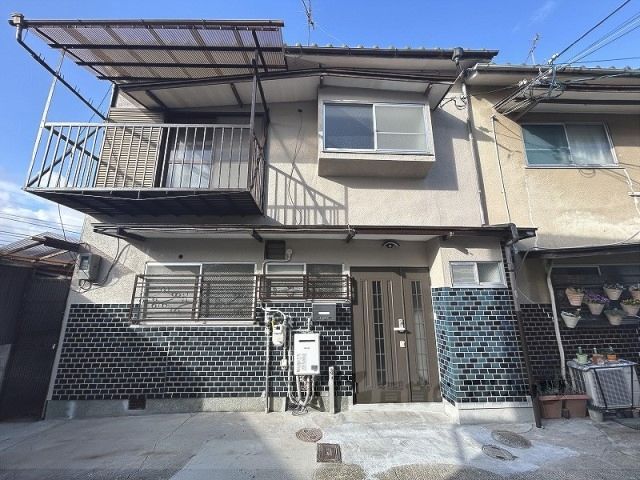矢倉町8-31貸家の外観画像