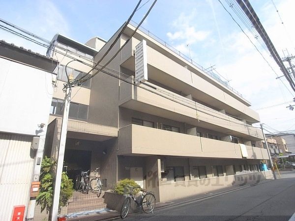 万成ビルの外観画像