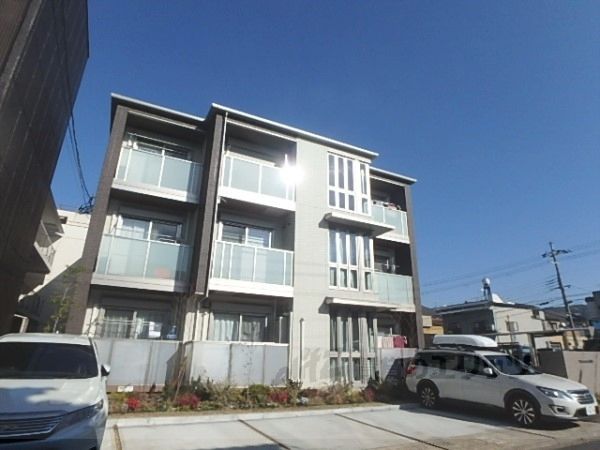 プランドール深草の外観画像