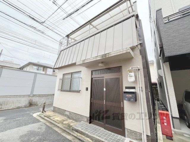 深草芳本町671-17貸家の外観画像