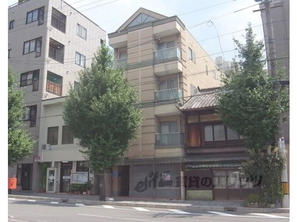 REVERY朱雀の外観画像
