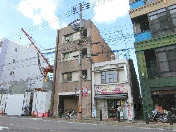 ユニヴェールの外観画像