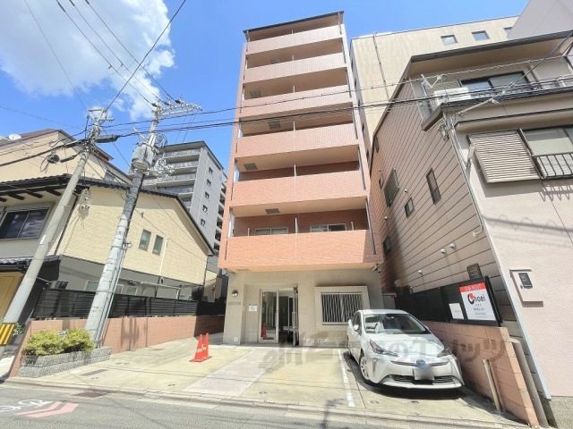 パルティール四条の外観画像