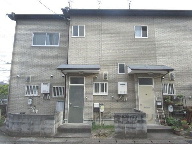テラスハウス傍示木8-19の外観画像