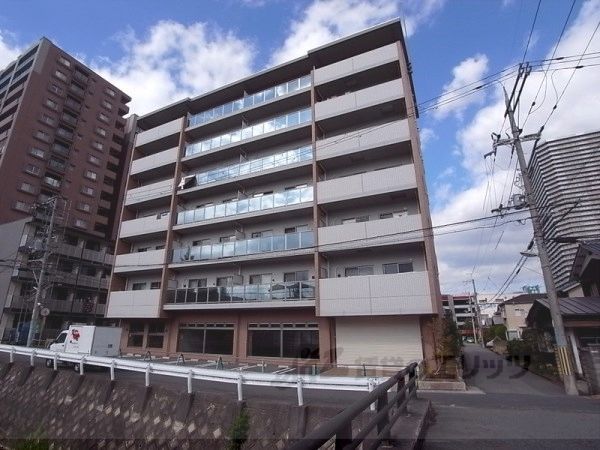 アベニールの外観画像