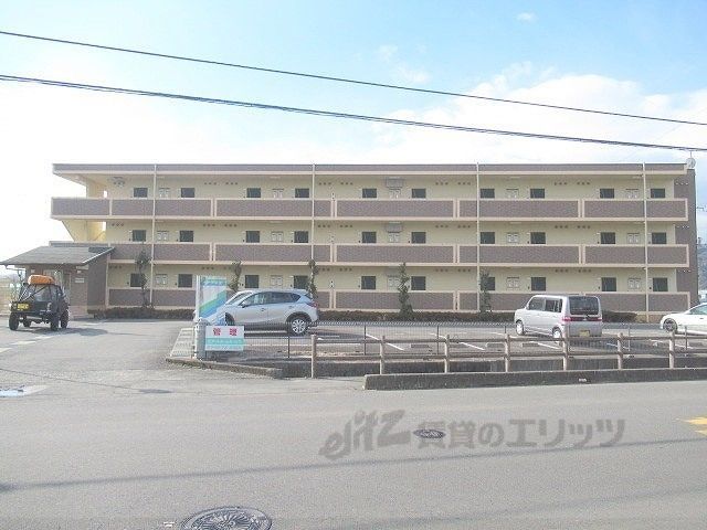 グラン・ユニヴェールの外観画像