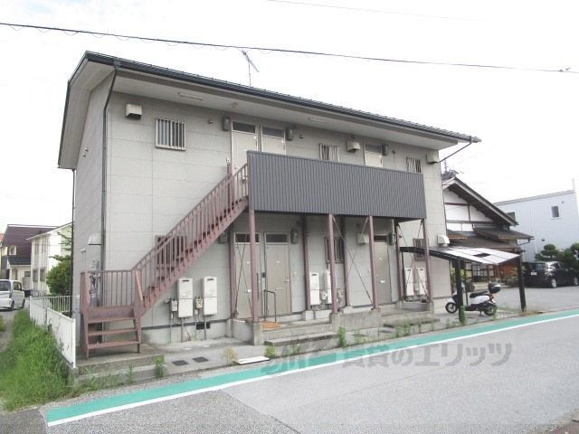 コーポ平方湖岸の外観画像